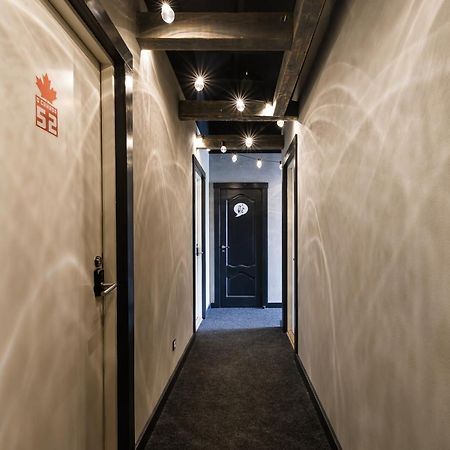 Wicked Weasel Hostel Riga Bagian luar foto