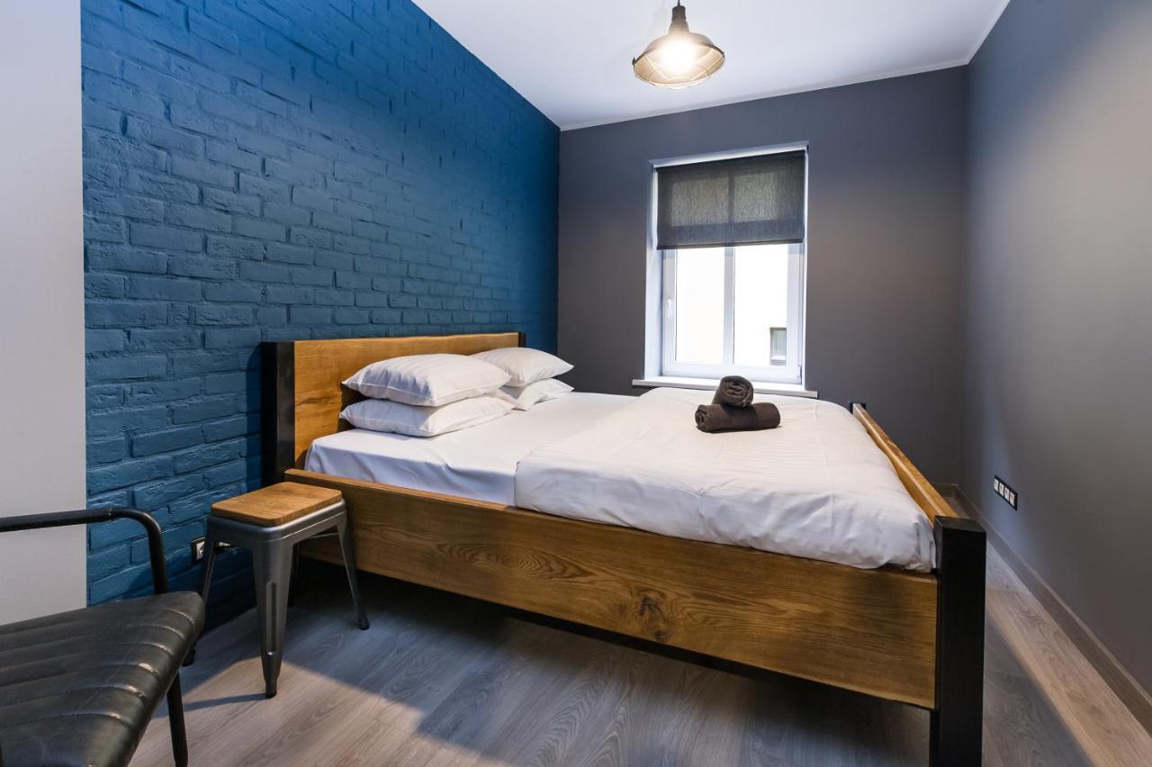 Wicked Weasel Hostel Riga Bagian luar foto
